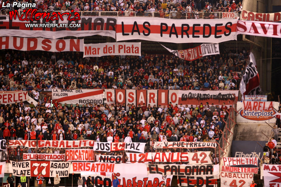River Plate vs Banfield (CL 2009) 25